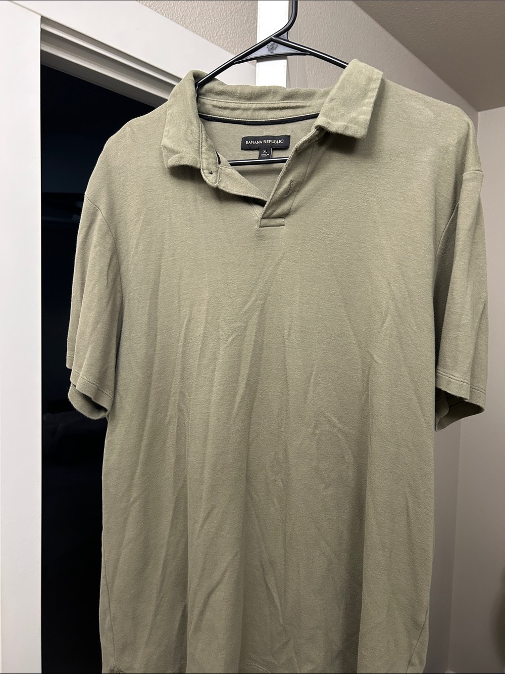 Banana Republic Men's Light Olive Polo